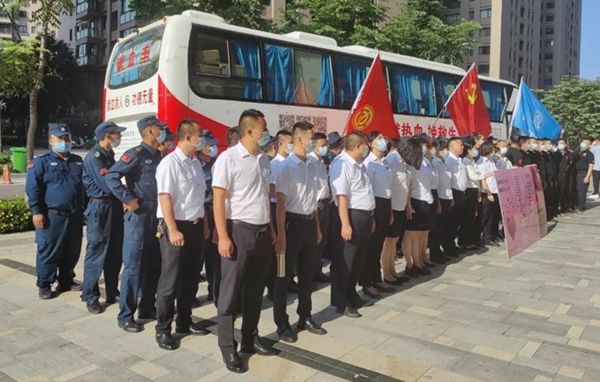 无偿献血送温暖　红色军创显担当